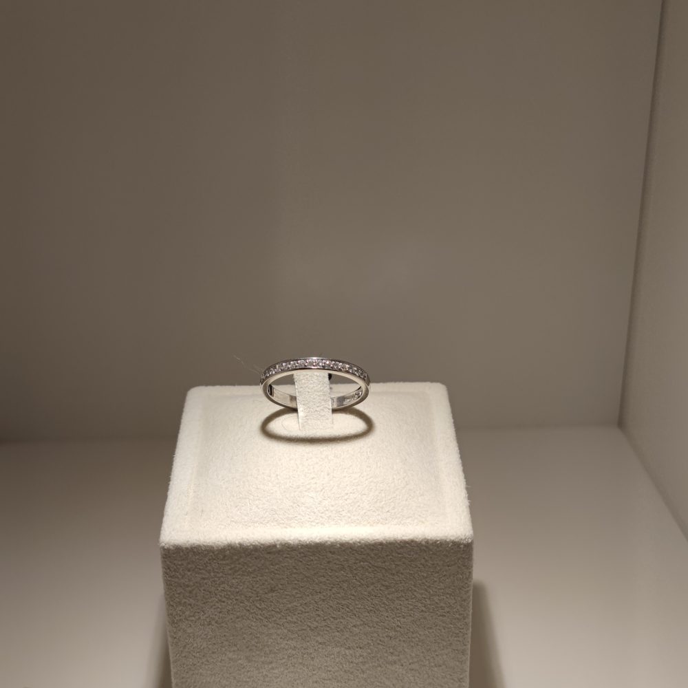 Engelbert Alliansring 15x0,01ct (0,15ct)